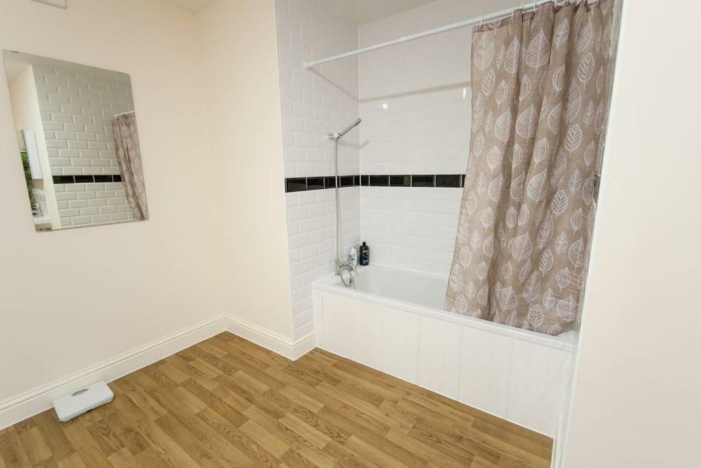 The Broadmead Forest - Spacious City Centre 3Bdr Apartment Bristol Exterior foto