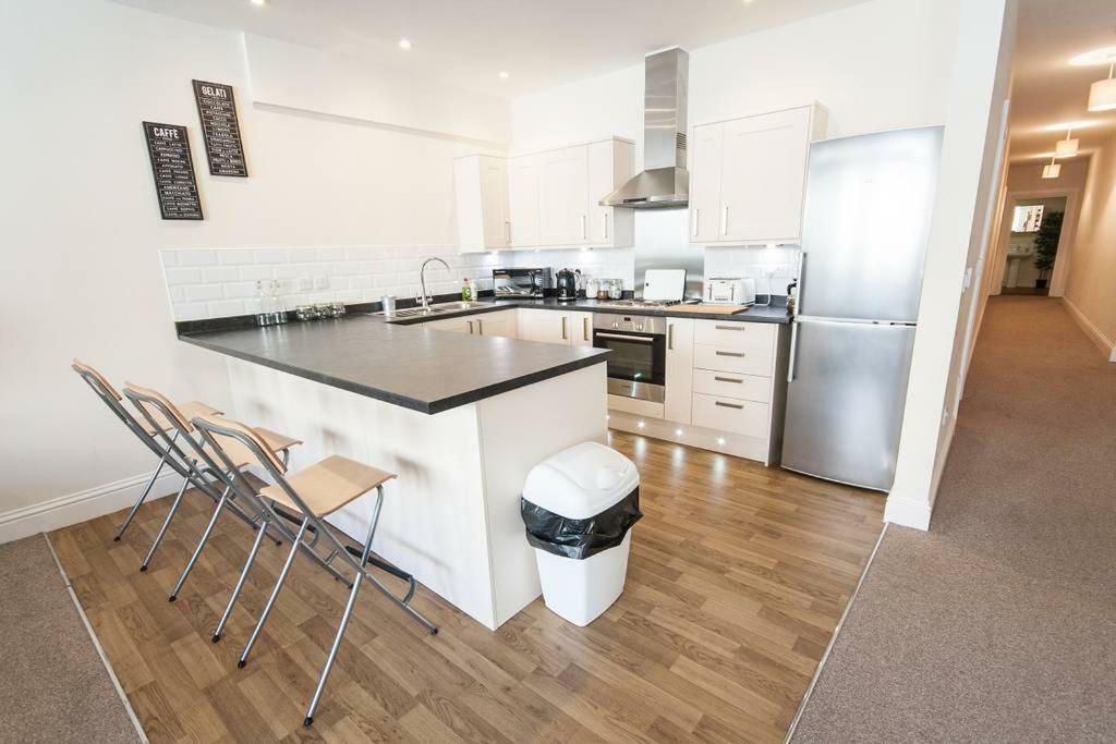 The Broadmead Forest - Spacious City Centre 3Bdr Apartment Bristol Exterior foto