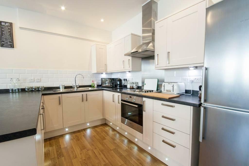 The Broadmead Forest - Spacious City Centre 3Bdr Apartment Bristol Exterior foto